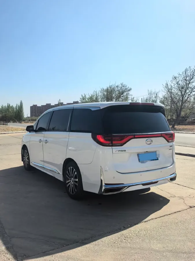 2021 GAC Trumpchi M8 2.0T 252HP L4 8AT,autocango,china used car exporter,china ev exporter,chinese used car exporter,chinese used ev exporter