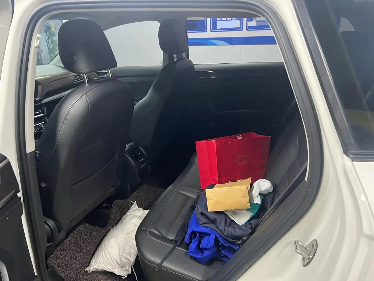 2019 MINI MINI 1.5T 102HP L3 7DCT,autocango,china used car exporter,china ev exporter,chinese used car exporter,chinese used ev exporter