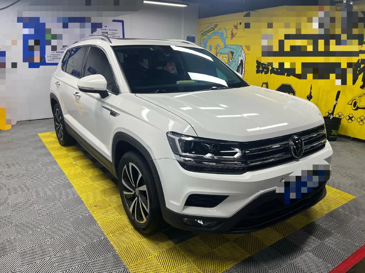 2019 MINI MINI 1.5T 102HP L3 7DCT,autocango,china used car exporter,china ev exporter,chinese used car exporter,chinese used ev exporter