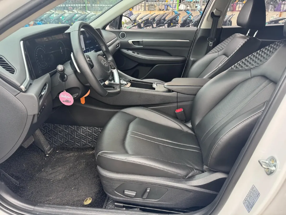 2020 Hyundai Sonata 1.5T 170HP L4 7DCT,autocango,china used car exporter,china ev exporter,chinese used car exporter,chinese used ev exporter