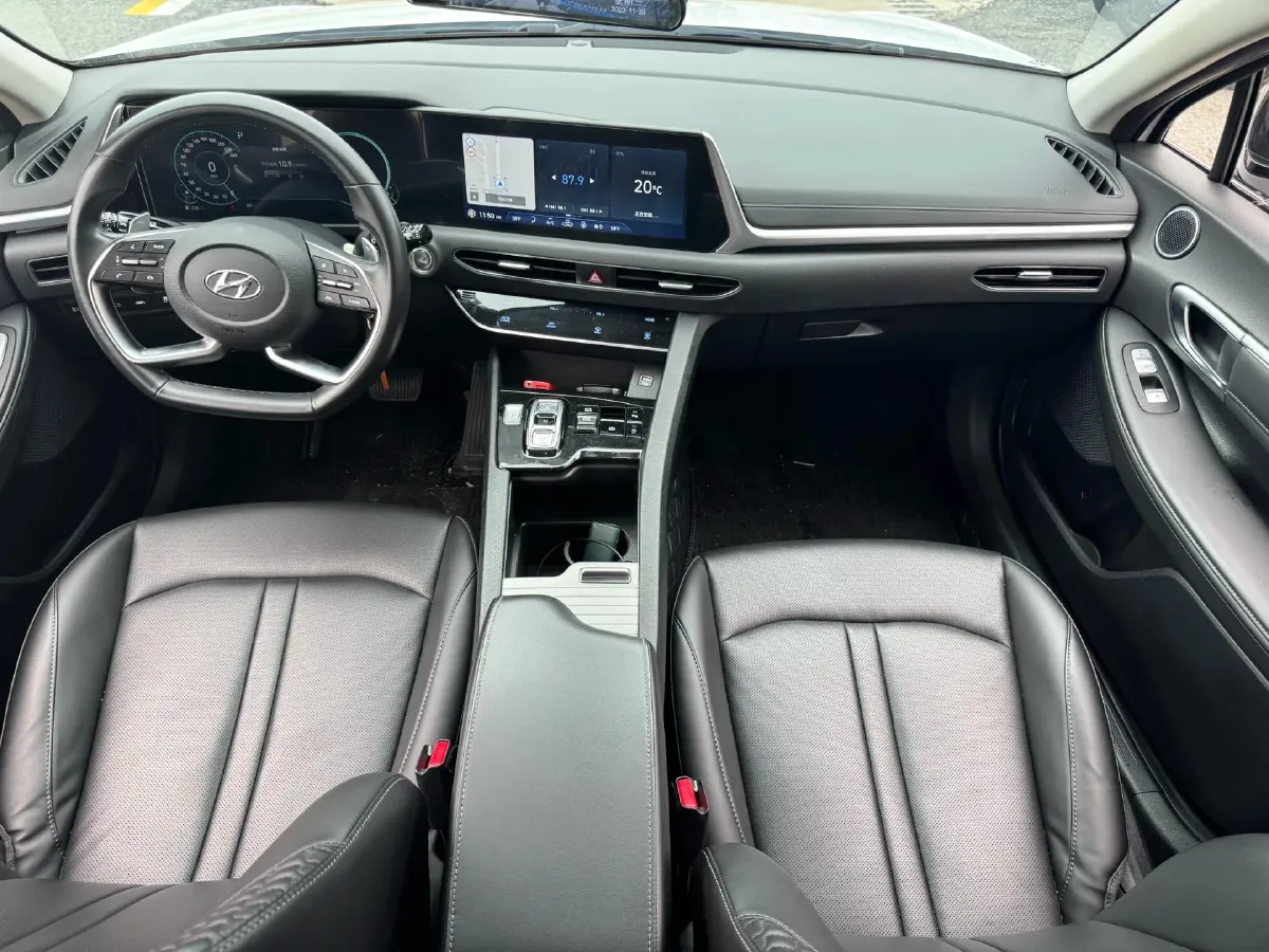 2020 Hyundai Sonata 1.5T 170HP L4 7DCT,autocango,china used car exporter,china ev exporter,chinese used car exporter,chinese used ev exporter