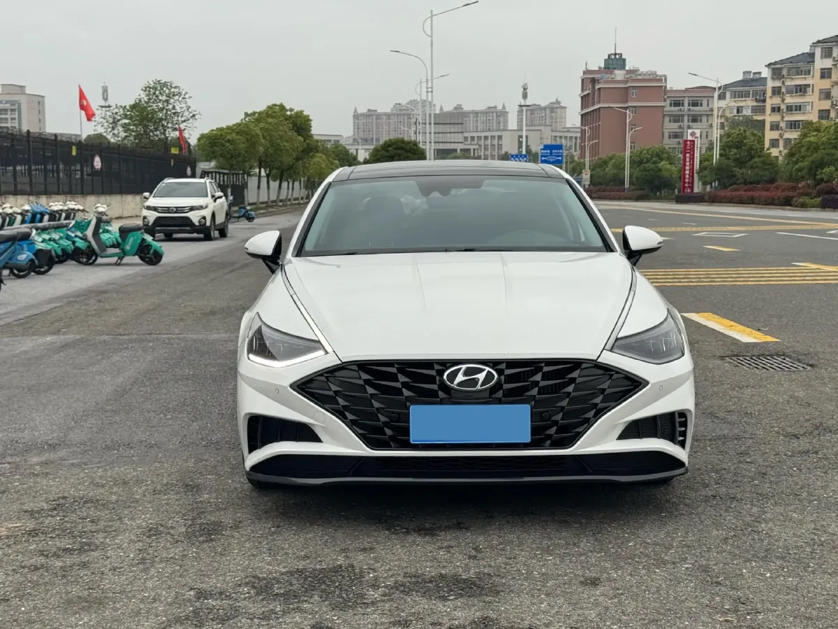 2020 Hyundai Sonata 1.5T 170HP L4 7DCT,autocango,china used car exporter,china ev exporter,chinese used car exporter,chinese used ev exporter