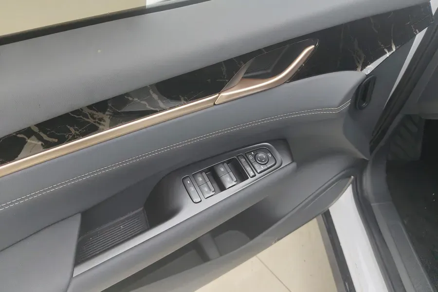 2025 WuLing XingGuang BEV,autocango,china used car exporter,china ev exporter,chinese used car exporter,chinese used ev exporter