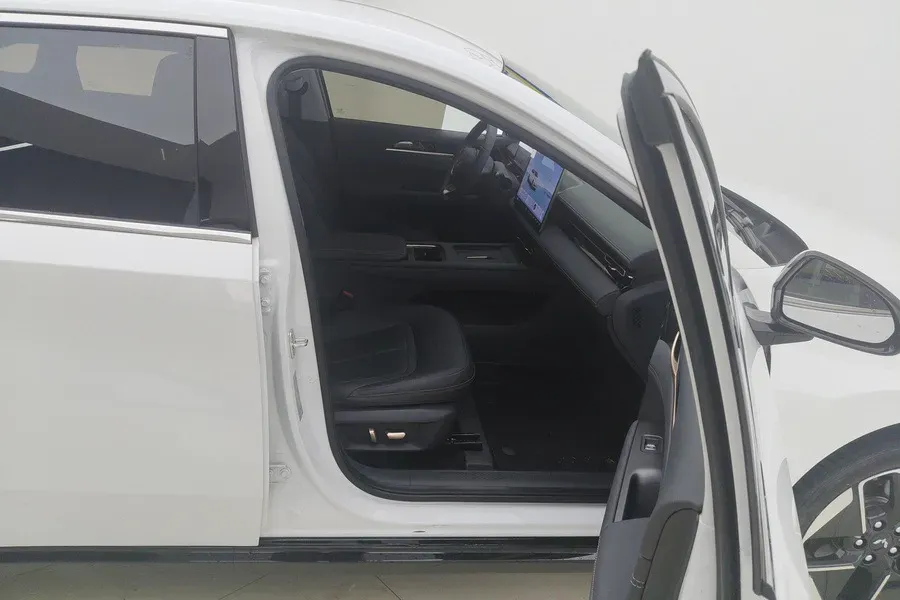 2025 WuLing XingGuang BEV,autocango,china used car exporter,china ev exporter,chinese used car exporter,chinese used ev exporter