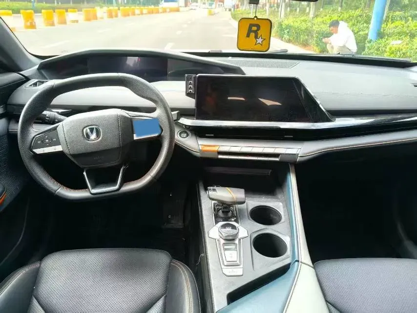 2023 ChangAn UNI-V iDD 1.5T 170HP L4 6TCT PHEV 18.4KWH,autocango,china used car exporter,china ev exporter,chinese used car exporter,chinese used ev exporter