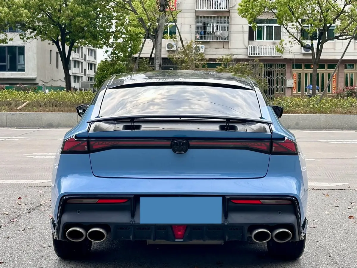 2023 ChangAn UNI-V 1.5T 188HP L4 7DCT,autocango,china used car exporter,china ev exporter,chinese used car exporter,chinese used ev exporter