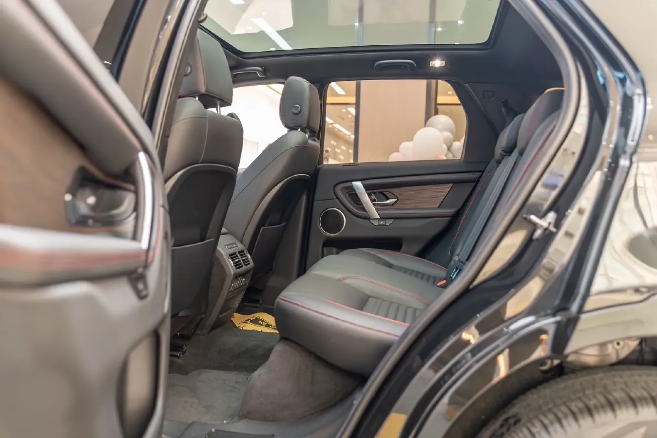 2022 Land Rover Discovery Sport 2.0T 249HP L4 9AT,autocango,china used car exporter,china ev exporter,chinese used car exporter,chinese used ev exporter