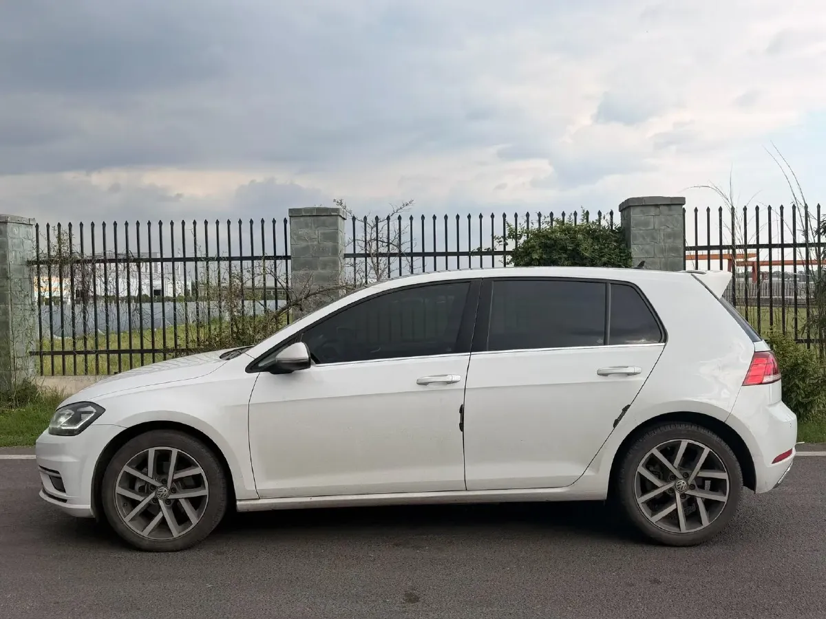 2020 Volkswagen Golf 1.4T 150HP L4 7DCT,autocango,china used car exporter,china ev exporter,chinese used car exporter,chinese used ev exporter