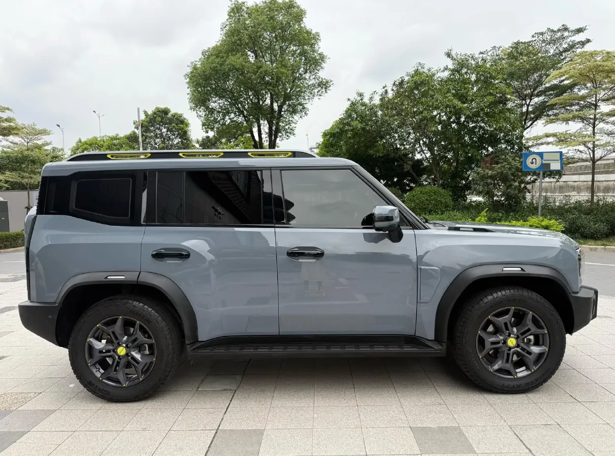 2023 Jetour Traveller 2.0T 254HP L4 7DCT,autocango,china used car exporter,china ev exporter,chinese used car exporter,chinese used ev exporter