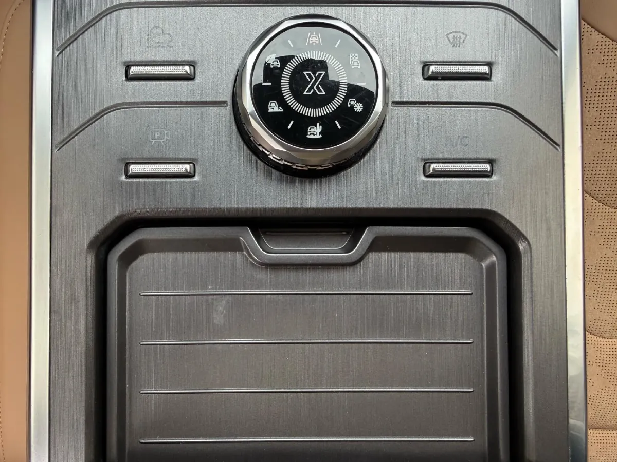 2023 Jetour Traveller 2.0T 254HP L4 7DCT,autocango,china used car exporter,china ev exporter,chinese used car exporter,chinese used ev exporter