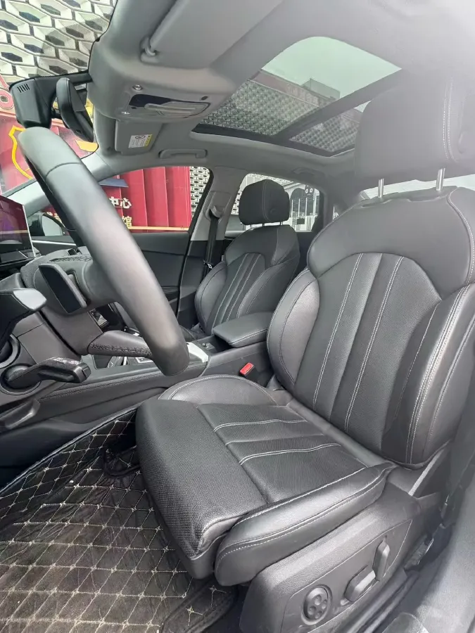 2022 Audi A4L 2.0T 190HP L4 7DCT,autocango,china used car exporter,china ev exporter,chinese used car exporter,chinese used ev exporter