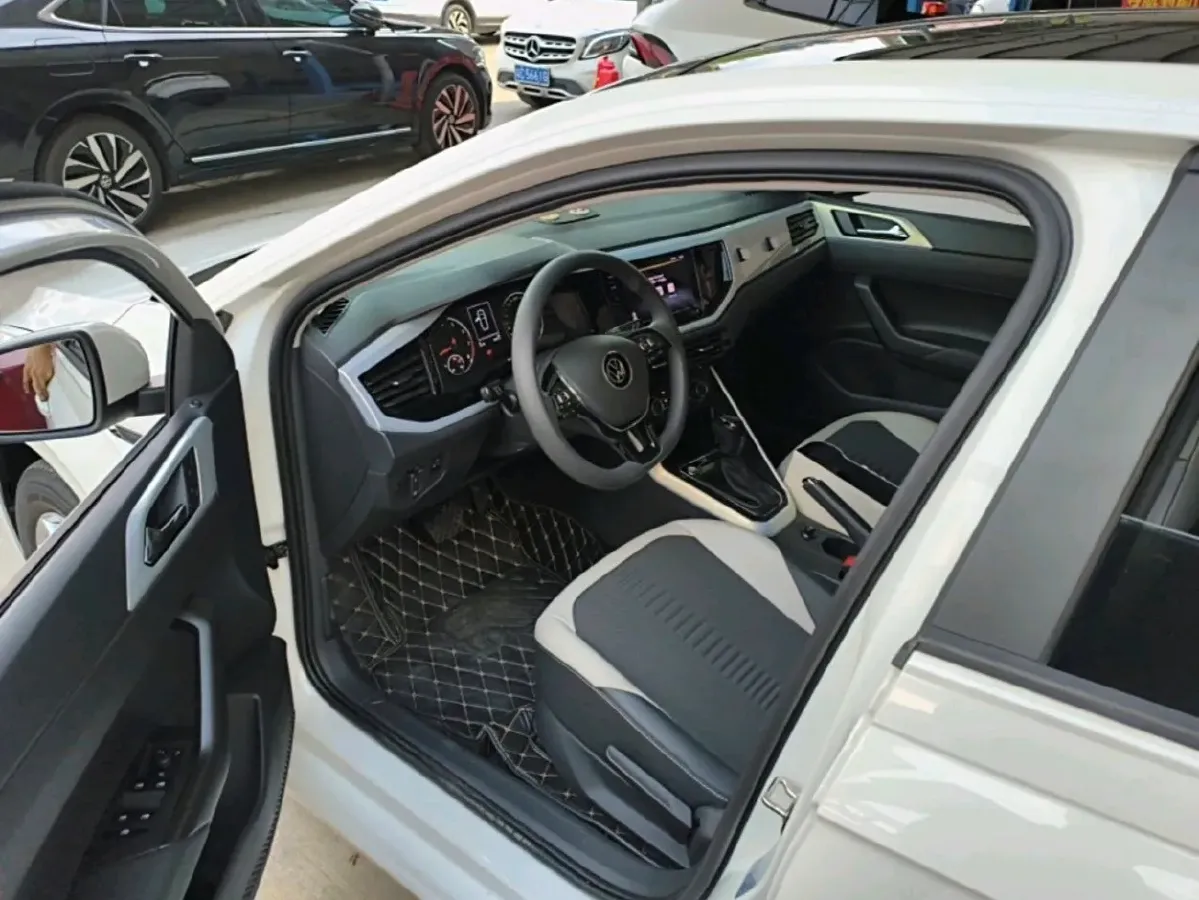 2021 Haval H6 1.5T 169HP L4 7DCT,autocango,china used car exporter,china ev exporter,chinese used car exporter,chinese used ev exporter