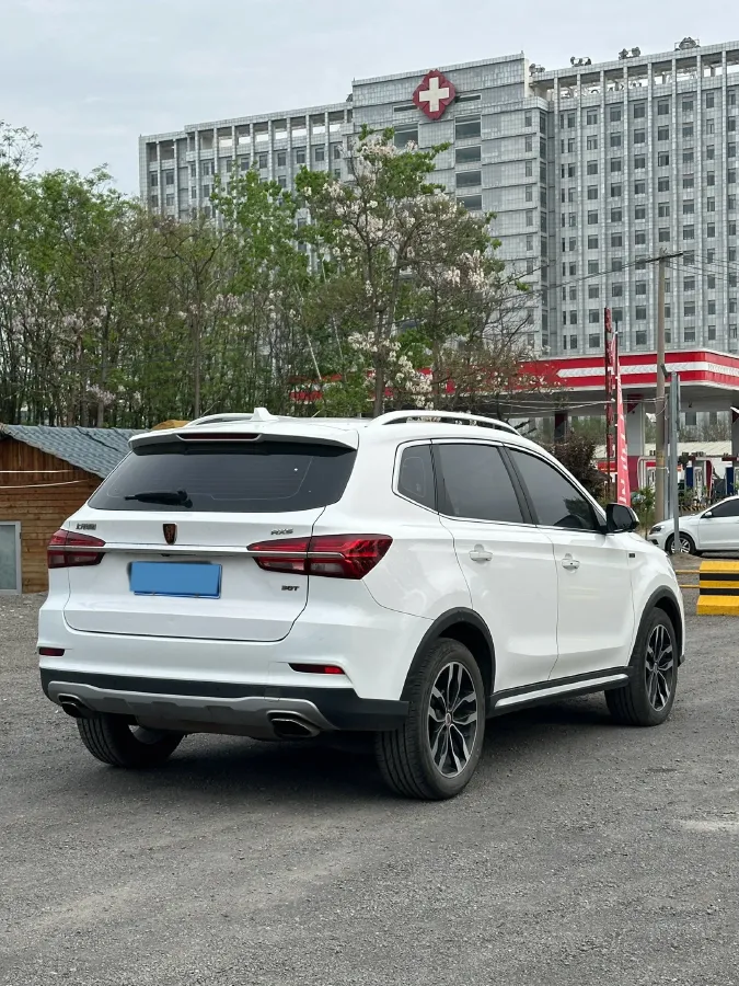 2019 Roewe i6 1.5T 169HP L4 7DCT,autocango,china used car exporter,china ev exporter,chinese used car exporter,chinese used ev exporter