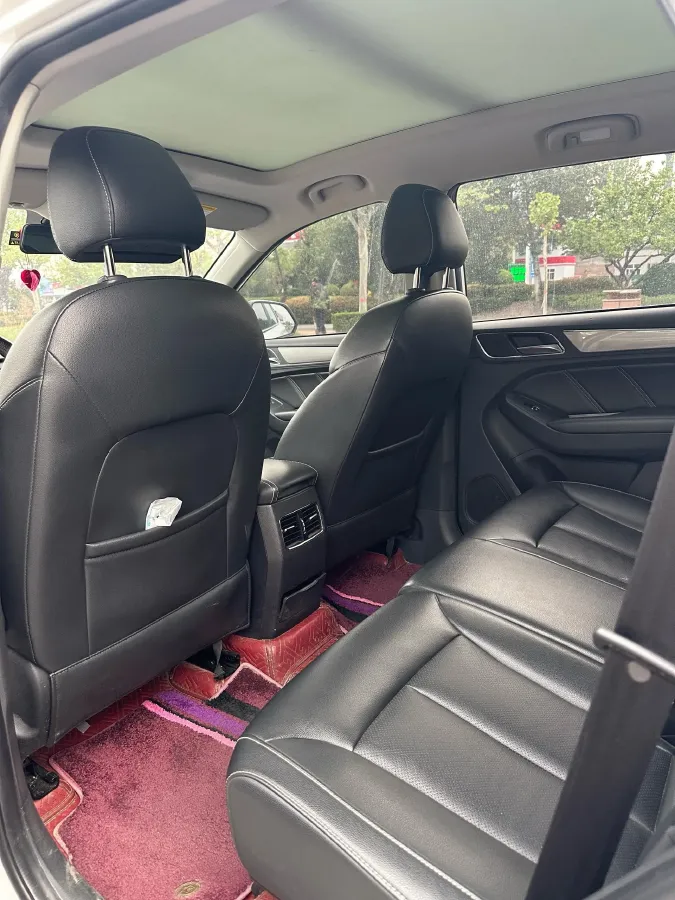 2019 Roewe i6 1.5T 169HP L4 7DCT,autocango,china used car exporter,china ev exporter,chinese used car exporter,chinese used ev exporter