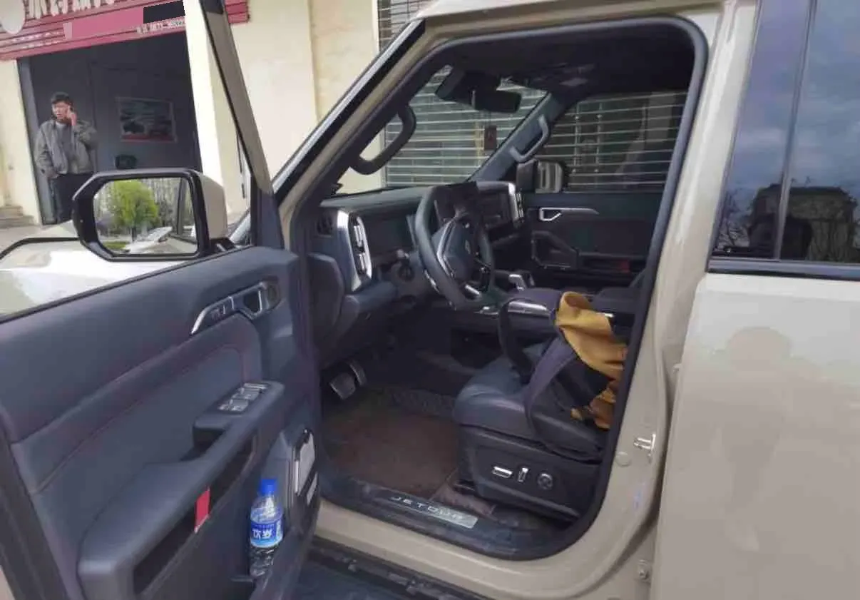 2023 Jetour Traveller 2.0T 254HP L4 7DCT,autocango,china used car exporter,china ev exporter,chinese used car exporter,chinese used ev exporter