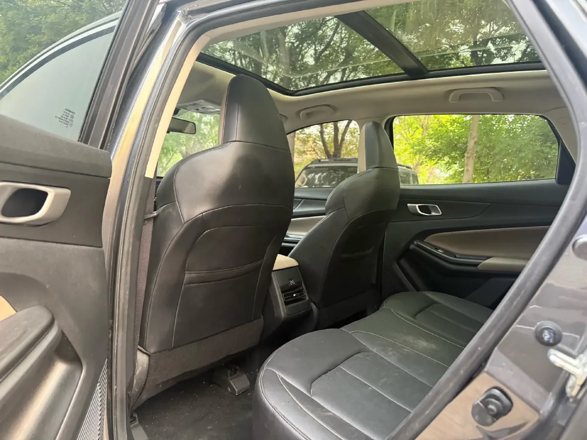 2022 ChangAn CS55 Plus 1.5T 188HP L4 7DCT,autocango,china used car exporter,china ev exporter,chinese used car exporter,chinese used ev exporter