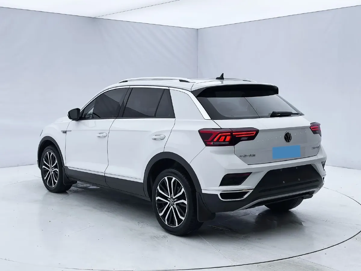2021 Volkswagen T-Roc 1.4T 150HP L4 7DCT,autocango,china used car exporter,china ev exporter,chinese used car exporter,chinese used ev exporter