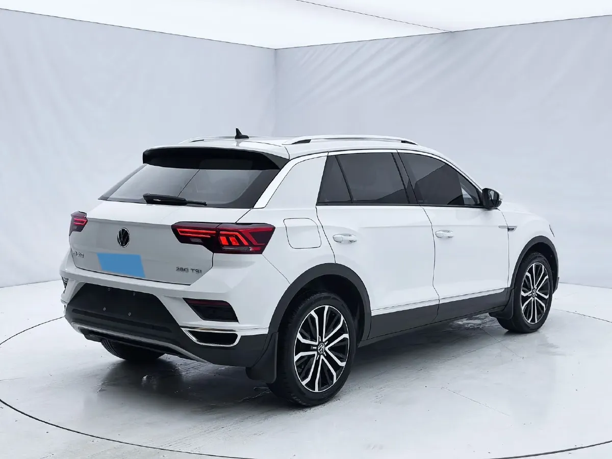 2021 Volkswagen T-Roc 1.4T 150HP L4 7DCT,autocango,china used car exporter,china ev exporter,chinese used car exporter,chinese used ev exporter