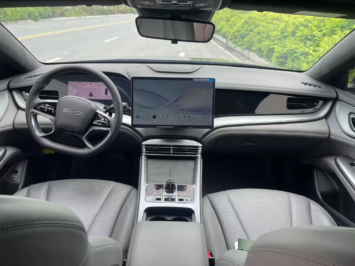 2025 BYD Seal07 DM-i 1.5L 101HP L4 E-CVT PHEV 17.6KWH,autocango,china used car exporter,china ev exporter,chinese used car exporter,chinese used ev exporter