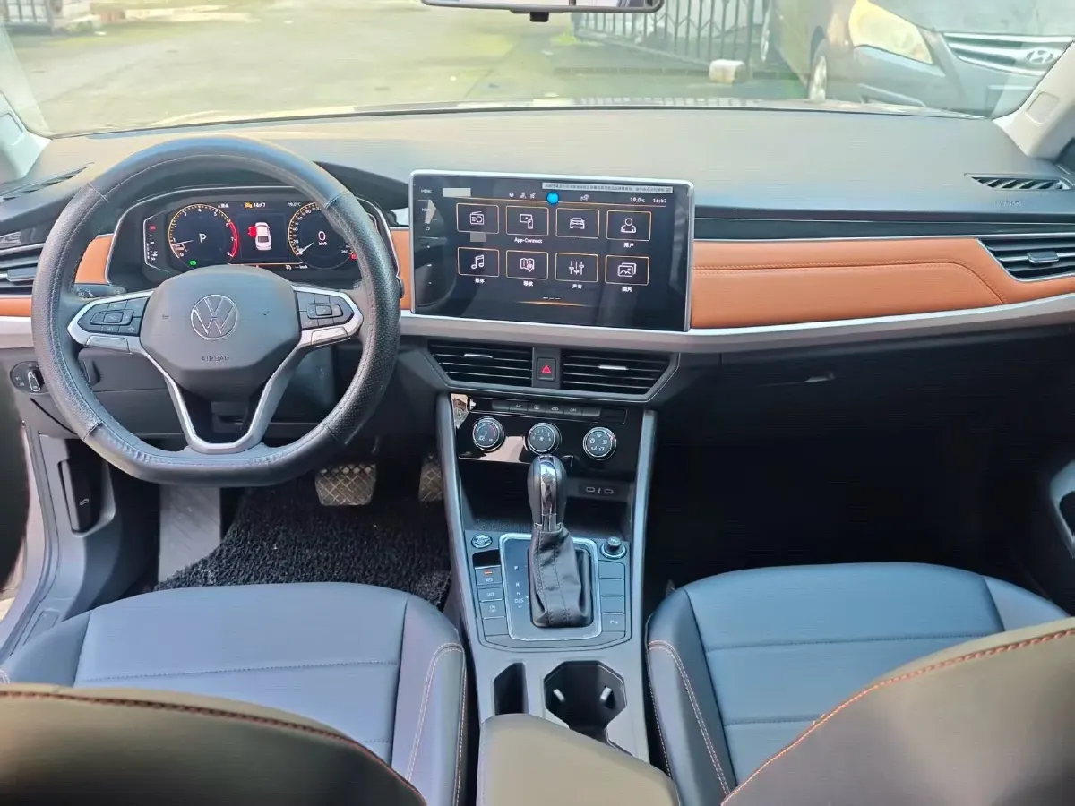 2023 Volkswagen Bora 1.2T 116HP L4 7DCT,autocango,china used car exporter,china ev exporter,chinese used car exporter,chinese used ev exporter