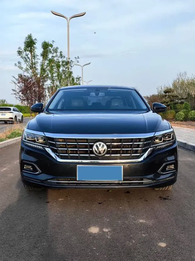 2019 Volvo V40 1.5T 152HP L4 6AT,autocango,china used car exporter,china ev exporter,chinese used car exporter,chinese used ev exporter