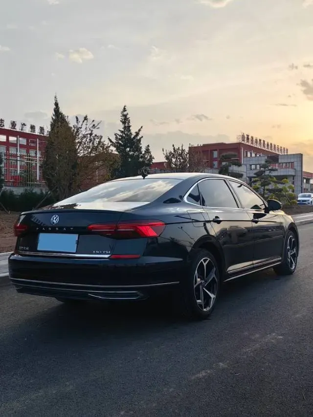 2019 Volvo V40 1.5T 152HP L4 6AT,autocango,china used car exporter,china ev exporter,chinese used car exporter,chinese used ev exporter