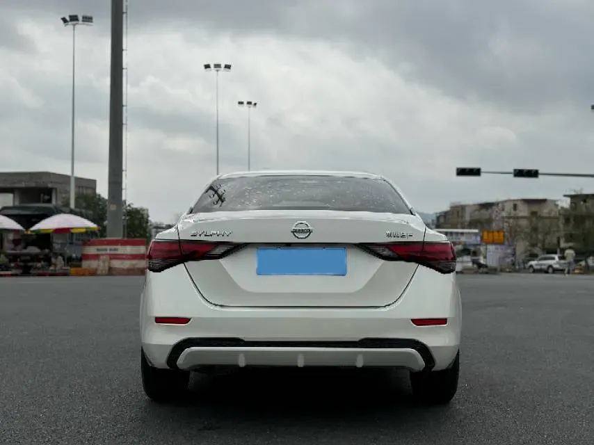 2021 Nissan Sylphy 1.6L 135HP L4 CVT,autocango,china used car exporter,china ev exporter,chinese used car exporter,chinese used ev exporter