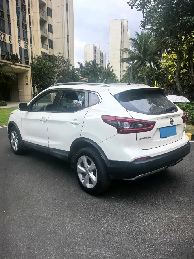 2017 Nissan Qashqai 2.0L 150HP L4 CVT,autocango,china used car exporter,china ev exporter,chinese used car exporter,chinese used ev exporter