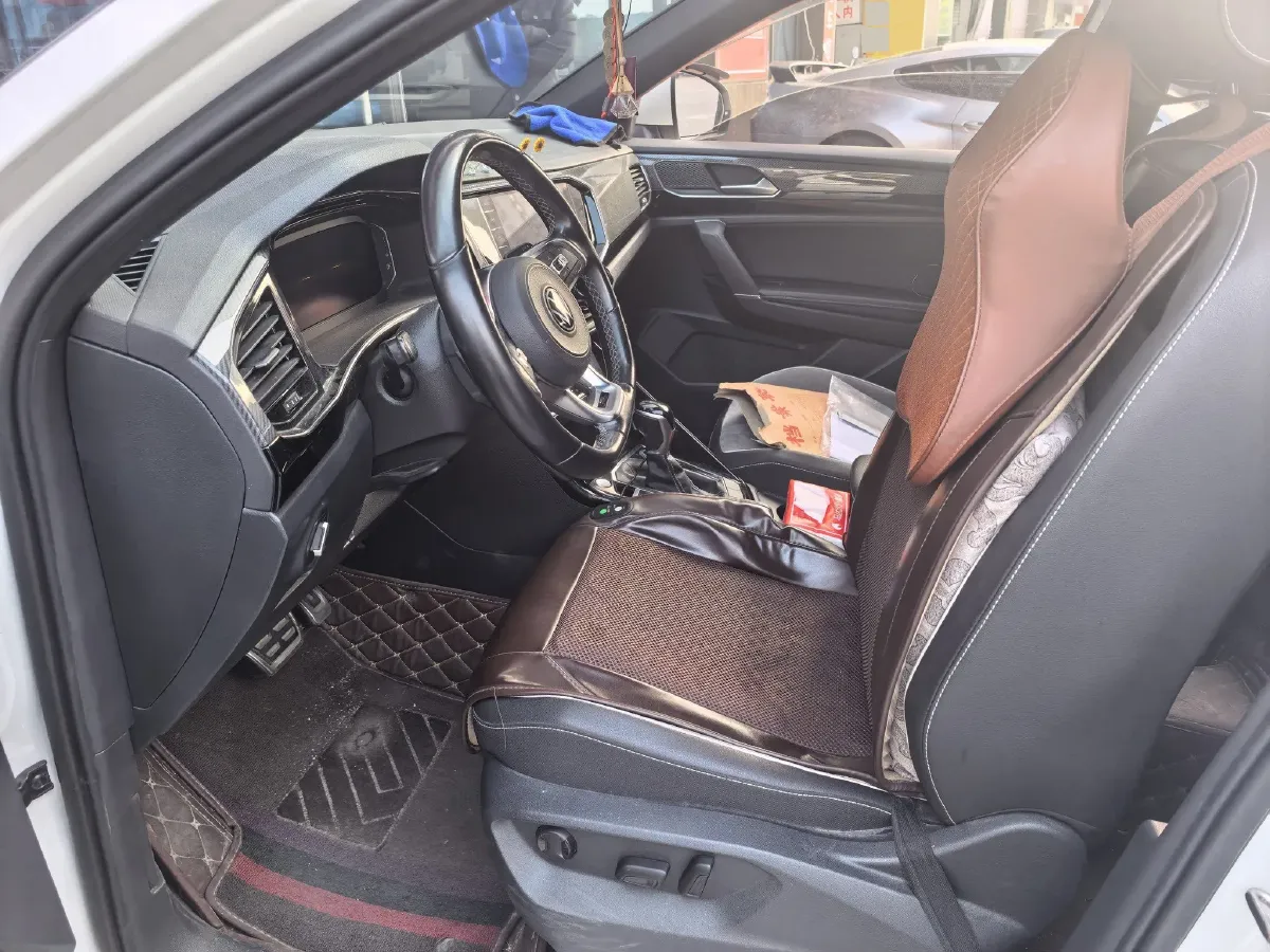 2021 Volkswagen Tayron 2.0T 220HP L4 7DCT,autocango,china used car exporter,china ev exporter,chinese used car exporter,chinese used ev exporter