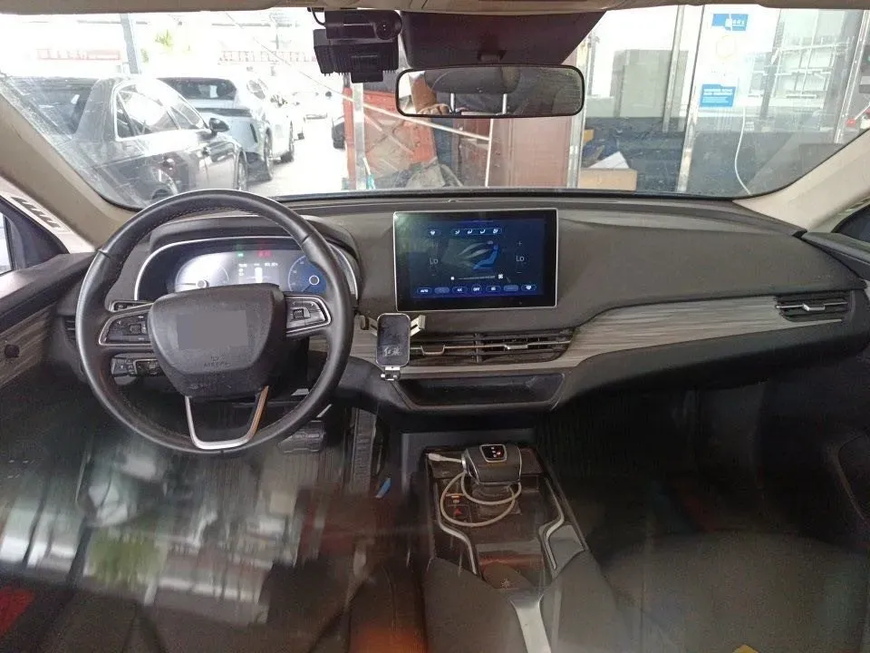 2024 HongQi E-QM5 BEV 60KWH,autocango,china used car exporter,china ev exporter,chinese used car exporter,chinese used ev exporter