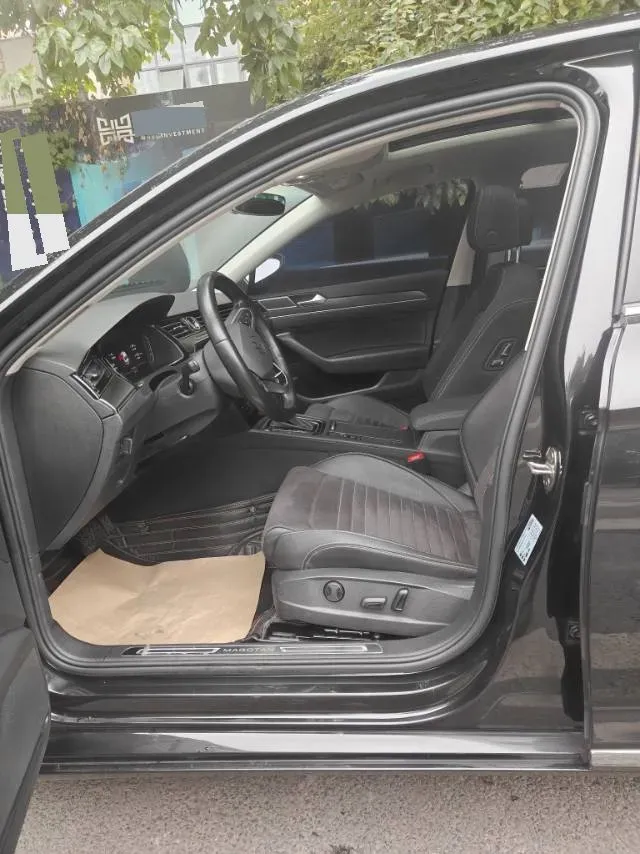 2020 Volkswagen Magotan 2.0T 186HP L4 7DCT,autocango,china used car exporter,china ev exporter,chinese used car exporter,chinese used ev exporter