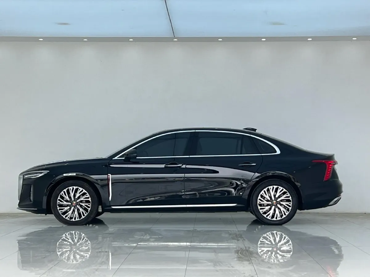 2025 HongQi H5 1.5T 169HP L4 1DHT Hybrid,autocango,china used car exporter,china ev exporter,chinese used car exporter,chinese used ev exporter