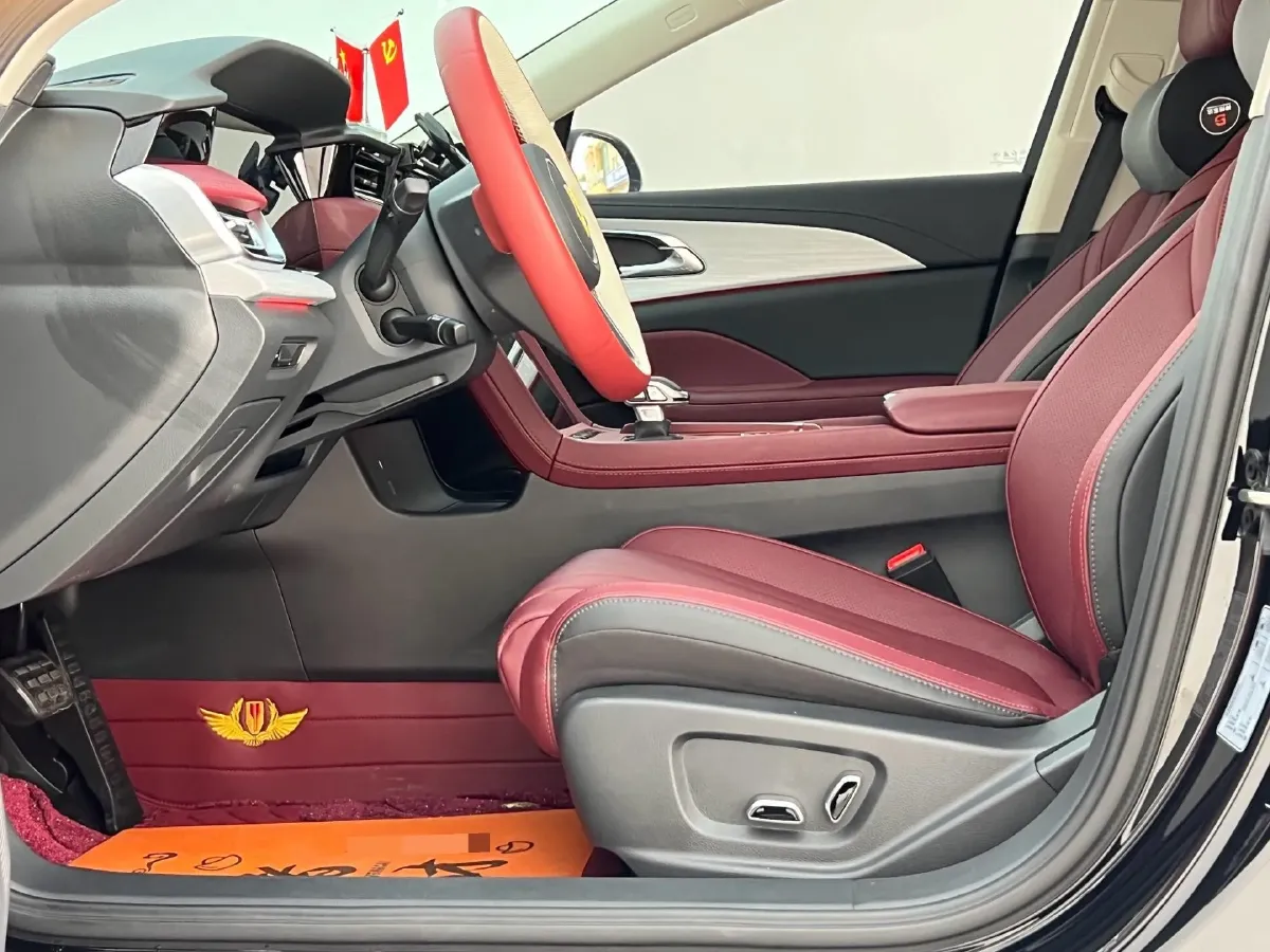 2025 HongQi H5 1.5T 169HP L4 1DHT Hybrid,autocango,china used car exporter,china ev exporter,chinese used car exporter,chinese used ev exporter