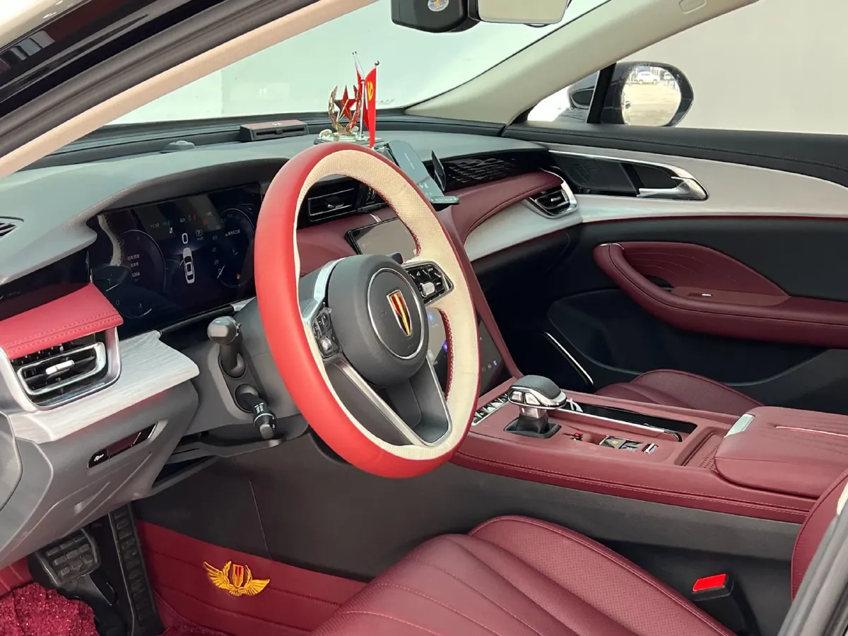 2025 HongQi H5 1.5T 169HP L4 1DHT Hybrid,autocango,china used car exporter,china ev exporter,chinese used car exporter,chinese used ev exporter