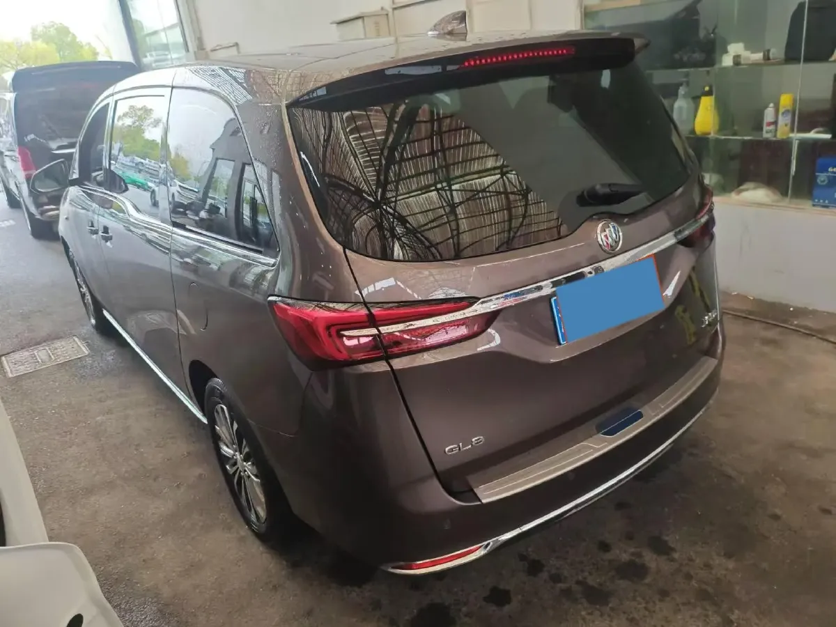 2023 Buick GL8 2.0T 237HP L4 9AT,autocango,china used car exporter,china ev exporter,chinese used car exporter,chinese used ev exporter