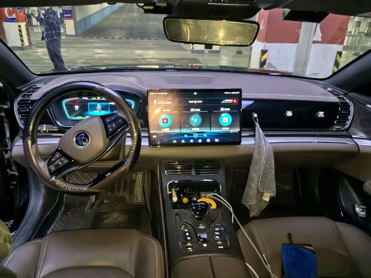 2020 WEY VV7 2.0T 227HP L4 7DCT PHEV,autocango,china used car exporter,china ev exporter,chinese used car exporter,chinese used ev exporter