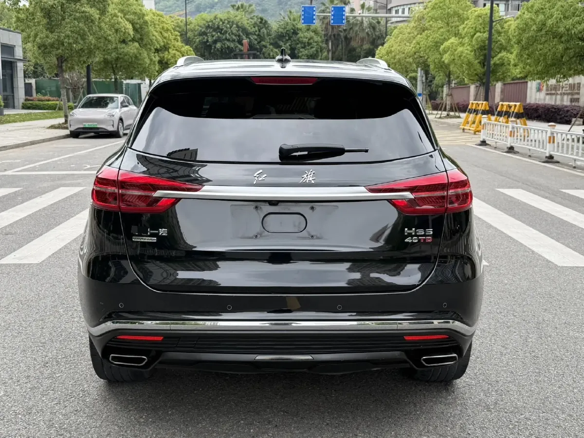 2022 HongQi HS5 2.0T 224HP L4 6AT,autocango,china used car exporter,china ev exporter,chinese used car exporter,chinese used ev exporter