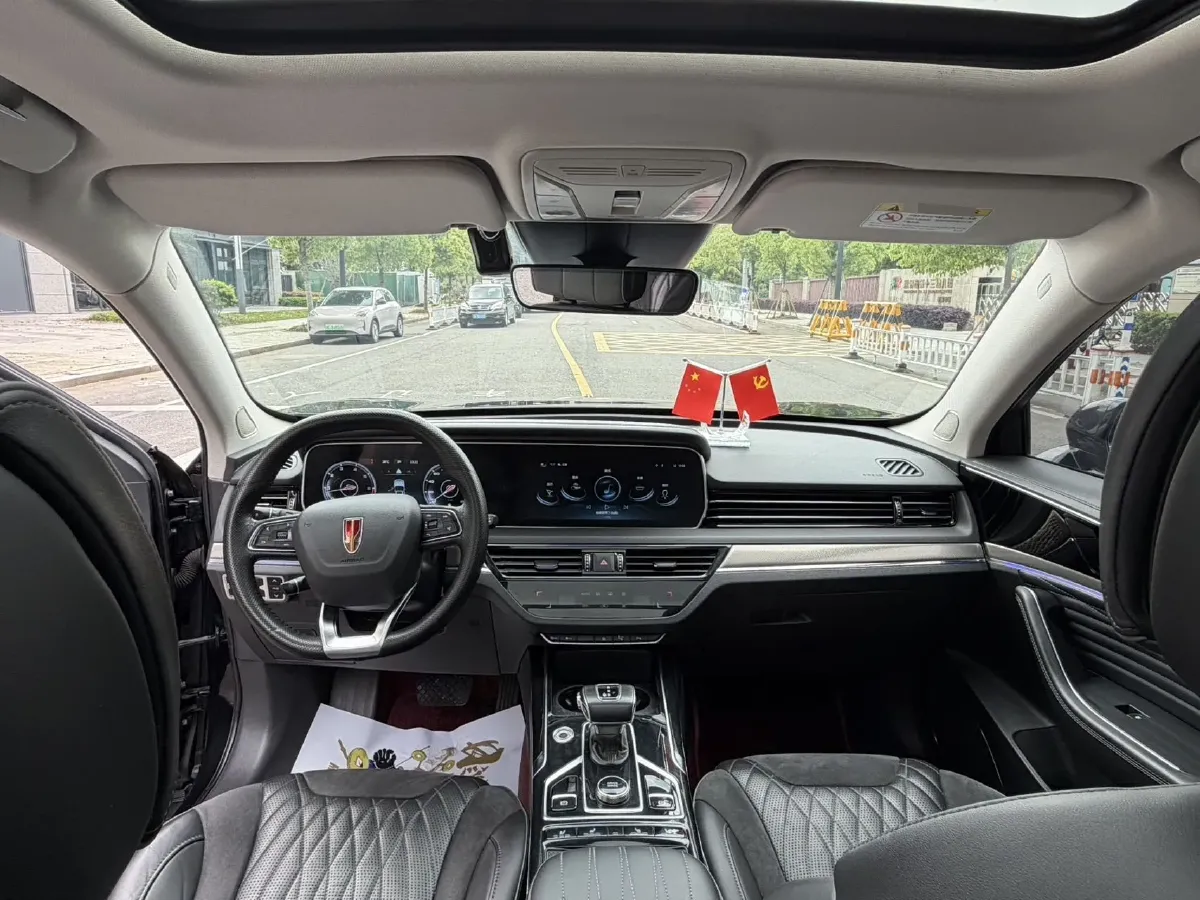 2022 HongQi HS5 2.0T 224HP L4 6AT,autocango,china used car exporter,china ev exporter,chinese used car exporter,chinese used ev exporter