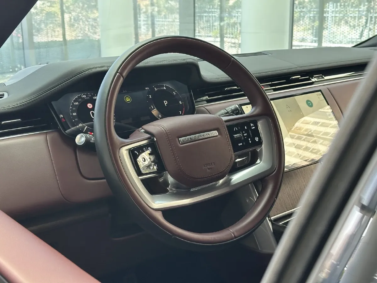 2025 Land Rover Range Rover 3.0T 400HP L6 8AT,autocango,china used car exporter,china ev exporter,chinese used car exporter,chinese used ev exporter