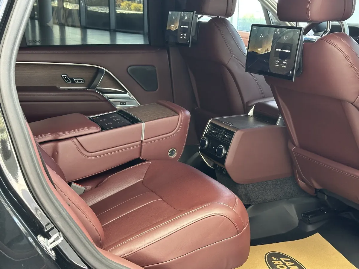 2025 Land Rover Range Rover 3.0T 400HP L6 8AT,autocango,china used car exporter,china ev exporter,chinese used car exporter,chinese used ev exporter