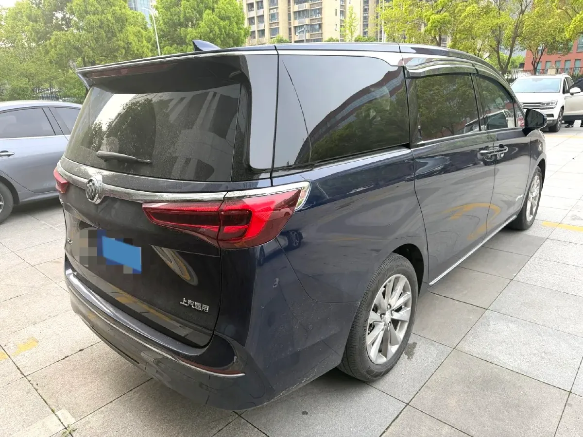 2022 Buick GL8 2.0T 237HP L4 9AT,autocango,china used car exporter,china ev exporter,chinese used car exporter,chinese used ev exporter
