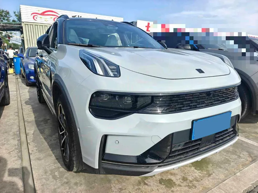 2022 Isuzu Mu-X 2.0T 220HP L4 8AT,autocango,china used car exporter,china ev exporter,chinese used car exporter,chinese used ev exporter