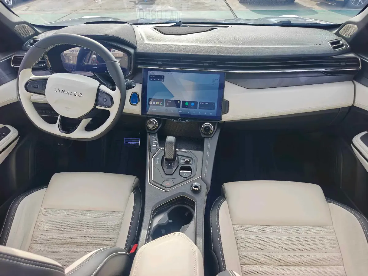 2022 Isuzu Mu-X 2.0T 220HP L4 8AT,autocango,china used car exporter,china ev exporter,chinese used car exporter,chinese used ev exporter