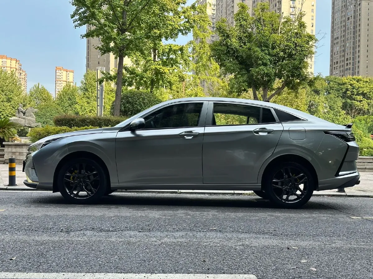 2023 DongFeng Aeolus YiXuan 1.5L 125HP L4 6DCT,autocango,china used car exporter,china ev exporter,chinese used car exporter,chinese used ev exporter