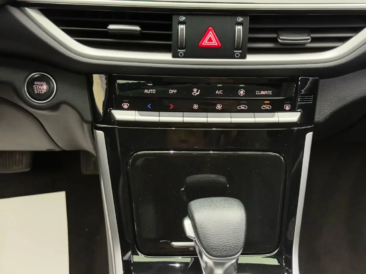 2021 Kia K3 1.5L 115HP L4 CVT,autocango,china used car exporter,china ev exporter,chinese used car exporter,chinese used ev exporter