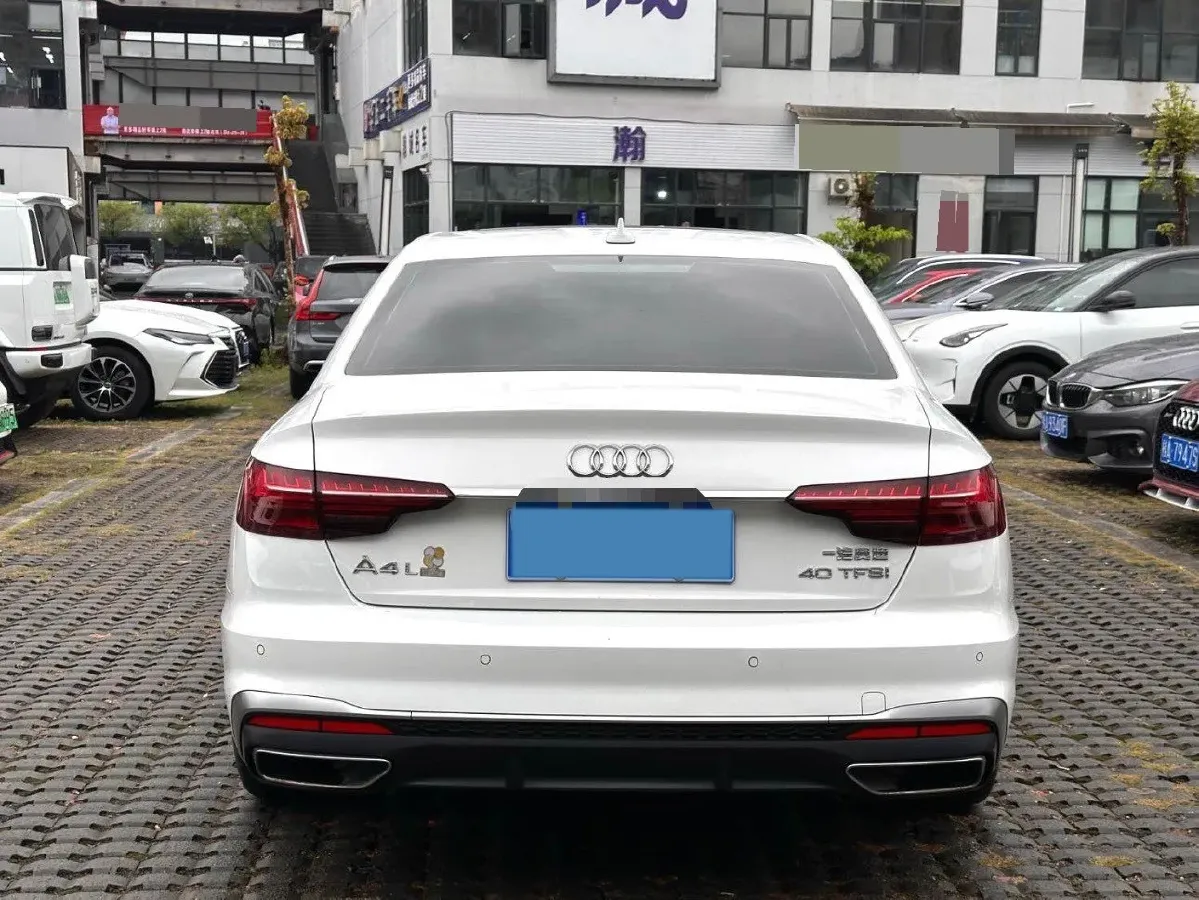 2020 Audi A4L 2.0T 190HP L4 7DCT,autocango,china used car exporter,china ev exporter,chinese used car exporter,chinese used ev exporter