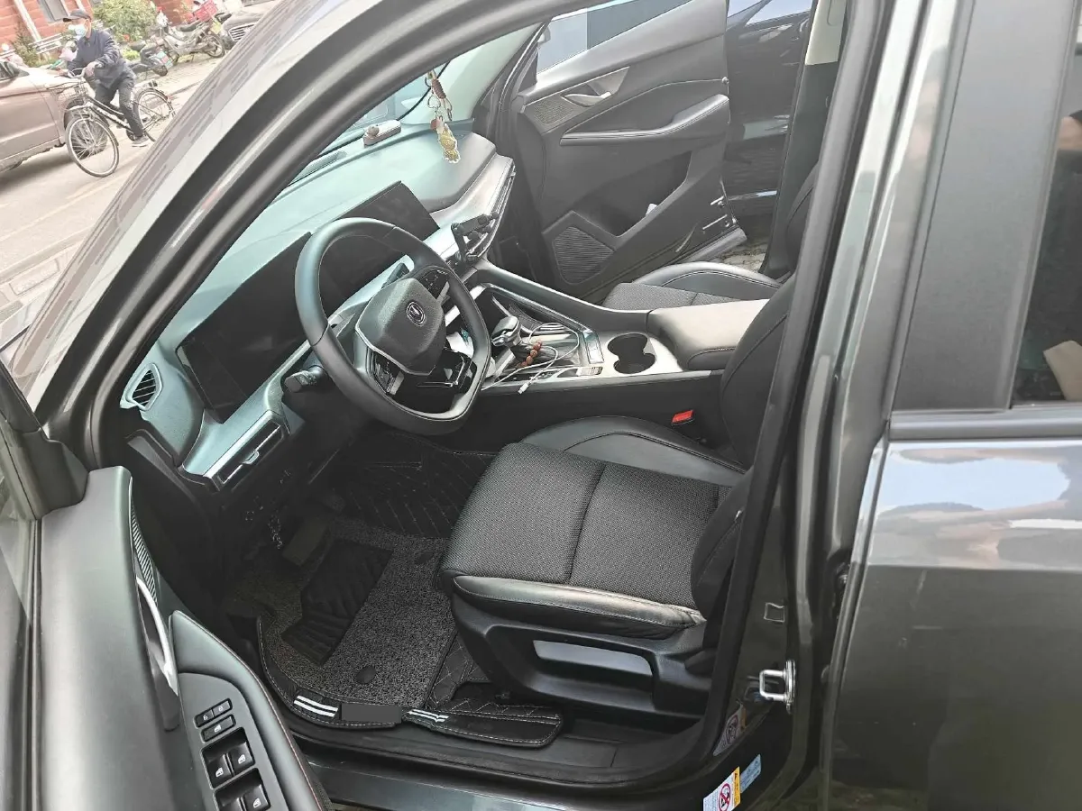 2023 ChangAn CS35 Plus 1.4T 160HP L4 7DCT,autocango,china used car exporter,china ev exporter,chinese used car exporter,chinese used ev exporter