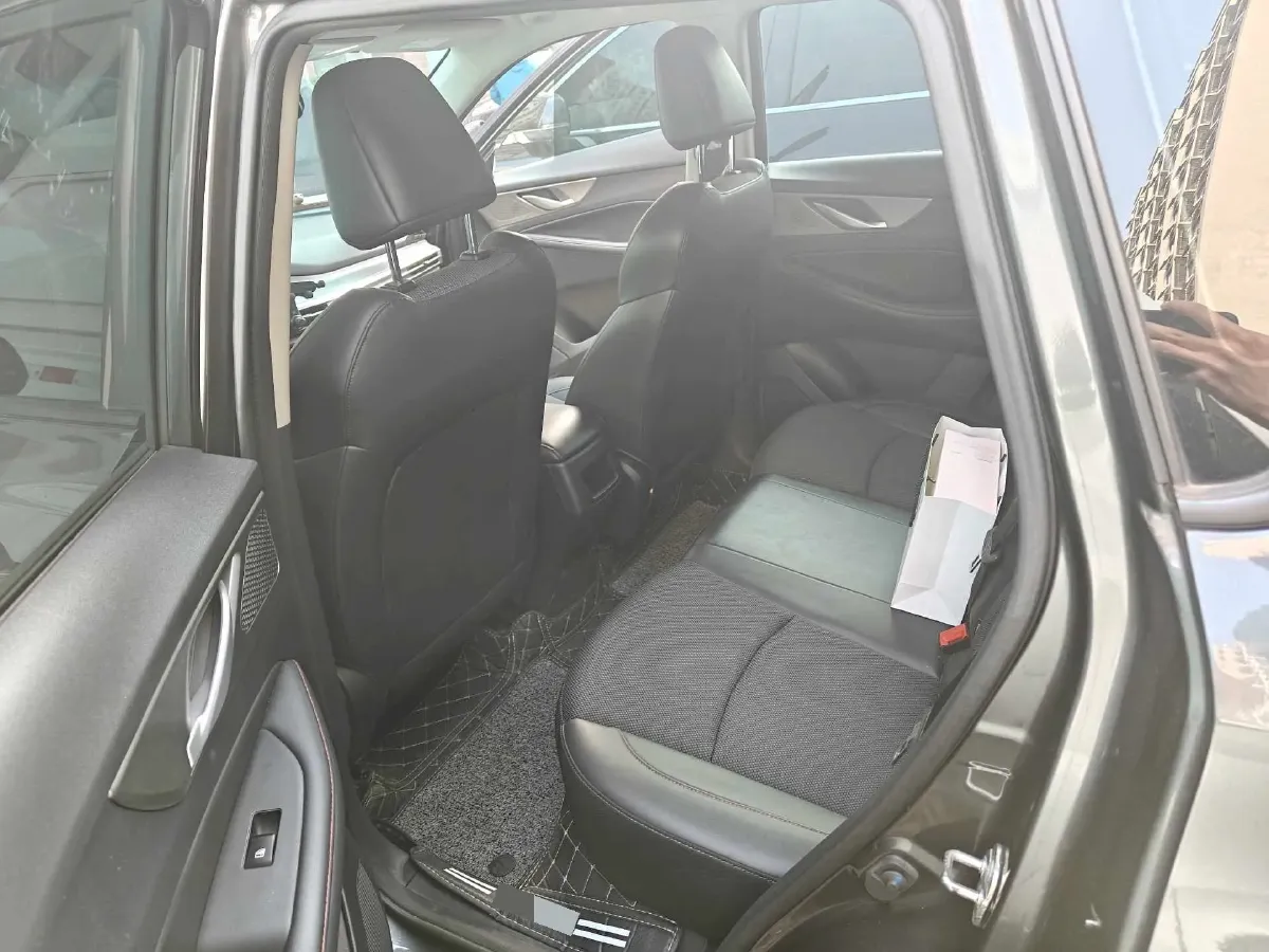 2023 ChangAn CS35 Plus 1.4T 160HP L4 7DCT,autocango,china used car exporter,china ev exporter,chinese used car exporter,chinese used ev exporter