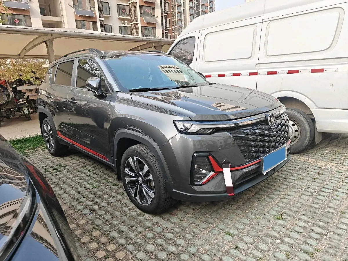2023 ChangAn CS35 Plus 1.4T 160HP L4 7DCT,autocango,china used car exporter,china ev exporter,chinese used car exporter,chinese used ev exporter
