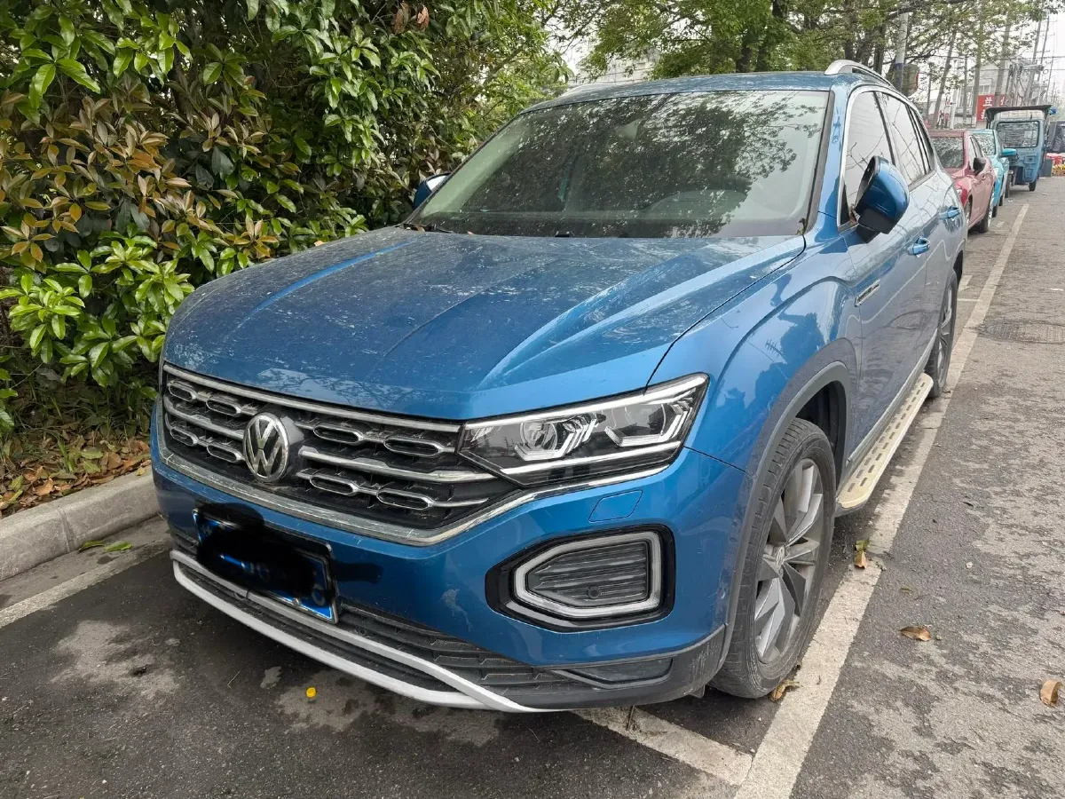 2019 Jeep Cherokee 2.0T 265HP L4 9AT,autocango,china used car exporter,china ev exporter,chinese used car exporter,chinese used ev exporter